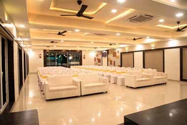 Digambar Hall
